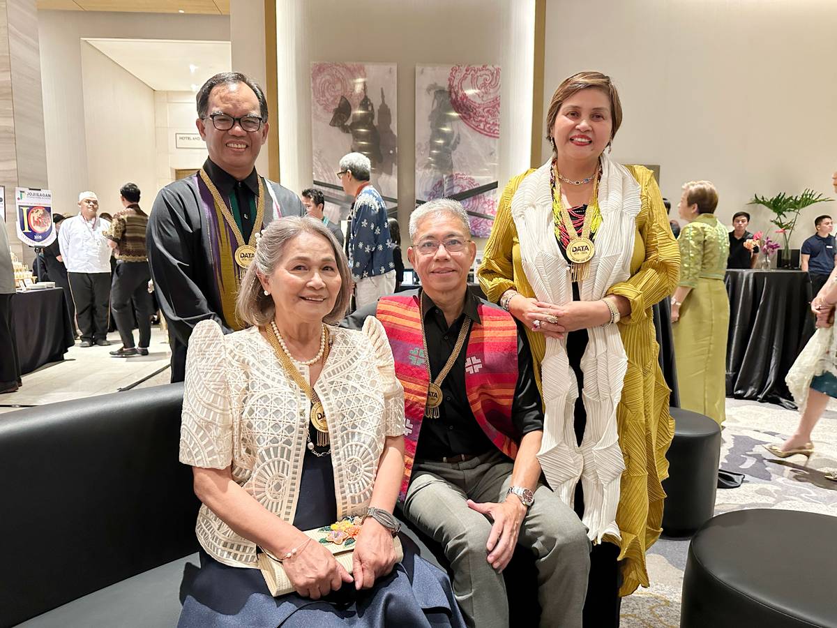 Paul Borromeo, Tessie Leniendre, Benjamin Lizada and Salome San Jose.